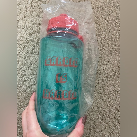 Francescas Turquoise Easy Sip Hydration Bottle Cardio is Hardio Water 34 Oz. - Picture 6 of 8